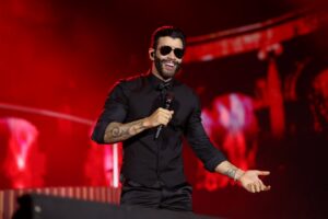 Legenda-Gusttavo-Lima-foi-anunciado-como-Embaixador-da-71a-Festa-do-Peao-de-Barretos.-O-cantor-ja-ocupou-o-posto-em-2017-e-2018-e-retorna-ao-titulo-em-2026-Credito-Divulgacao.jpg