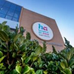 Outubro Rosa: Correios reúnem doações, livros e títulos com premiações em apoio ao Hospital de Amor